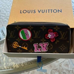 Louis Vuitton BN limited edition zippy wallet with decorations